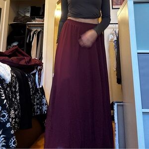 Chic Burgundy Maxi Skirt